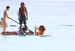 Rihanna feet photo thumbnail