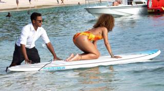 Rihanna feet photo thumbnail