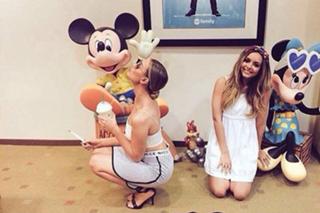 Perrie Edwards feet photo thumbnail