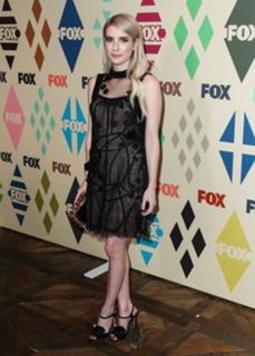Emma Roberts feet photo thumbnail