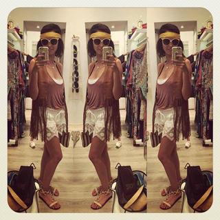 Caterina Balivo feet photo thumbnail