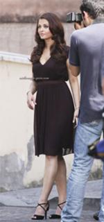 Aishwarya Rai Bachchan feet photo thumbnail