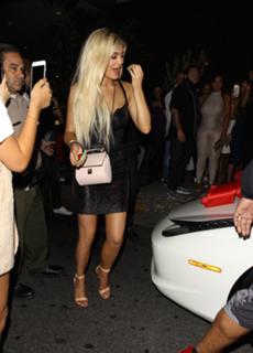 Kylie Jenner feet photo thumbnail