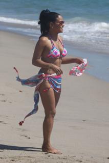 Christina Milian feet photo thumbnail