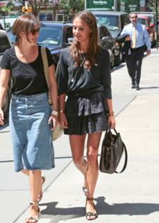 Alicia Vikander feet photo thumbnail