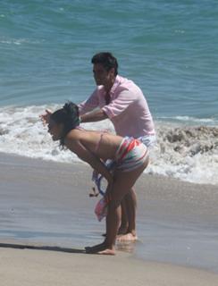 Christina Milian feet photo thumbnail