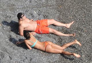 Irina Shayk feet photo thumbnail