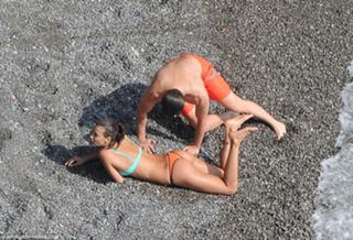Irina Shayk feet photo thumbnail