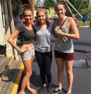 Colleen Ballinger feet photo thumbnail