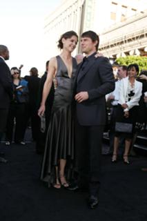 Katie Holmes feet photo thumbnail