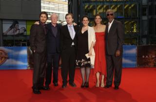 Katie Holmes feet photo thumbnail