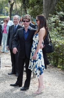 Katie Holmes feet photo thumbnail