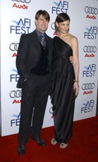 Katie Holmes feet photo thumbnail