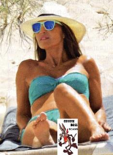 Paula Echevarría feet photo thumbnail