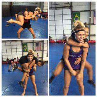 Paige VanZant feet photo thumbnail