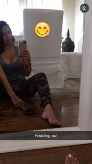 Vida Guerra feet photo thumbnail