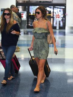 Audrina Patridge feet photo thumbnail