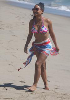 Christina Milian feet photo thumbnail