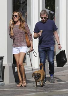 Cat Deeley feet photo thumbnail