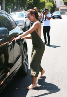 Minka Kelly feet photo thumbnail
