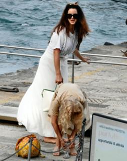 Lana Del Rey feet photo thumbnail