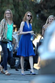 Emma Stone feet photo thumbnail