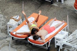 Irina Shayk feet photo thumbnail