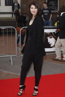 Gemma Arterton feet photo thumbnail