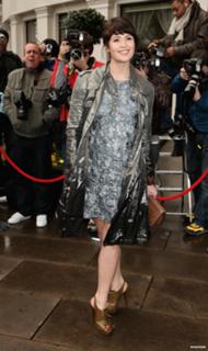 Gemma Arterton feet photo thumbnail