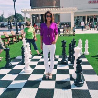 Bethenny Frankel feet photo thumbnail