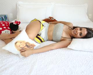 Anitta feet photo thumbnail
