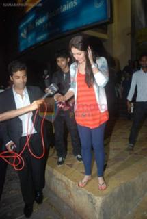 Kareena Kapoor feet photo thumbnail