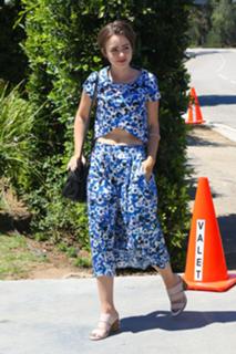 Lily Collins feet photo thumbnail