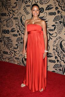Dania Ramirez feet photo thumbnail