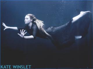 Kate Winslet feet photo thumbnail