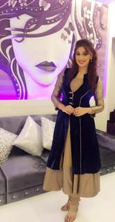 Raai Laxmi feet photo thumbnail