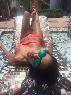 Paula Echevarría feet photo thumbnail