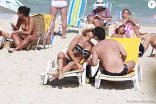 Adriane Galisteu feet photo thumbnail