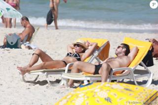 Adriane Galisteu feet photo thumbnail