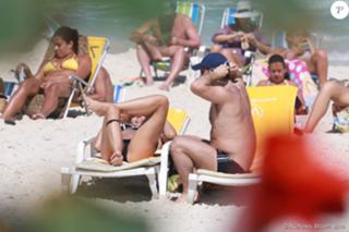 Adriane Galisteu feet photo thumbnail
