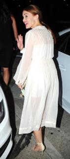 Holland Roden feet photo thumbnail