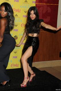 Camila Cabello feet photo thumbnail