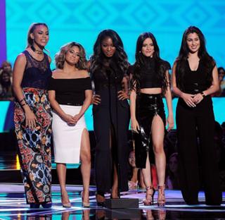 Camila Cabello feet photo thumbnail