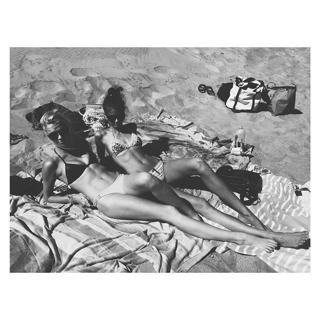 Taylor Hill feet photo thumbnail