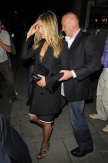 Jennifer Aniston feet photo thumbnail
