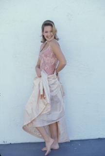 Kate Hudson feet photo thumbnail