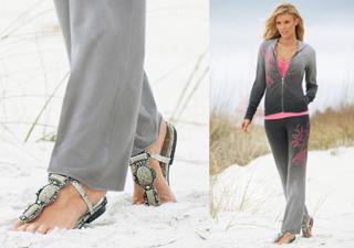 Paige Butcher feet photo thumbnail