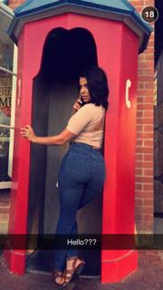 Vida Guerra feet photo thumbnail