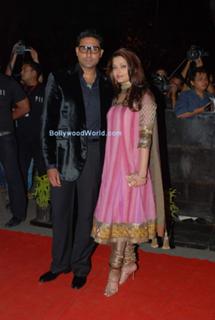 Aishwarya Rai Bachchan feet photo thumbnail