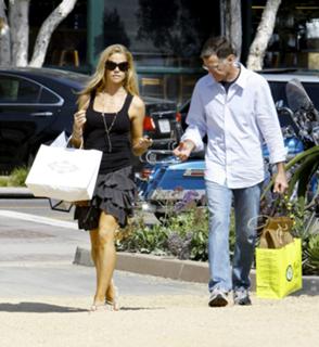 Denise Richards feet photo thumbnail